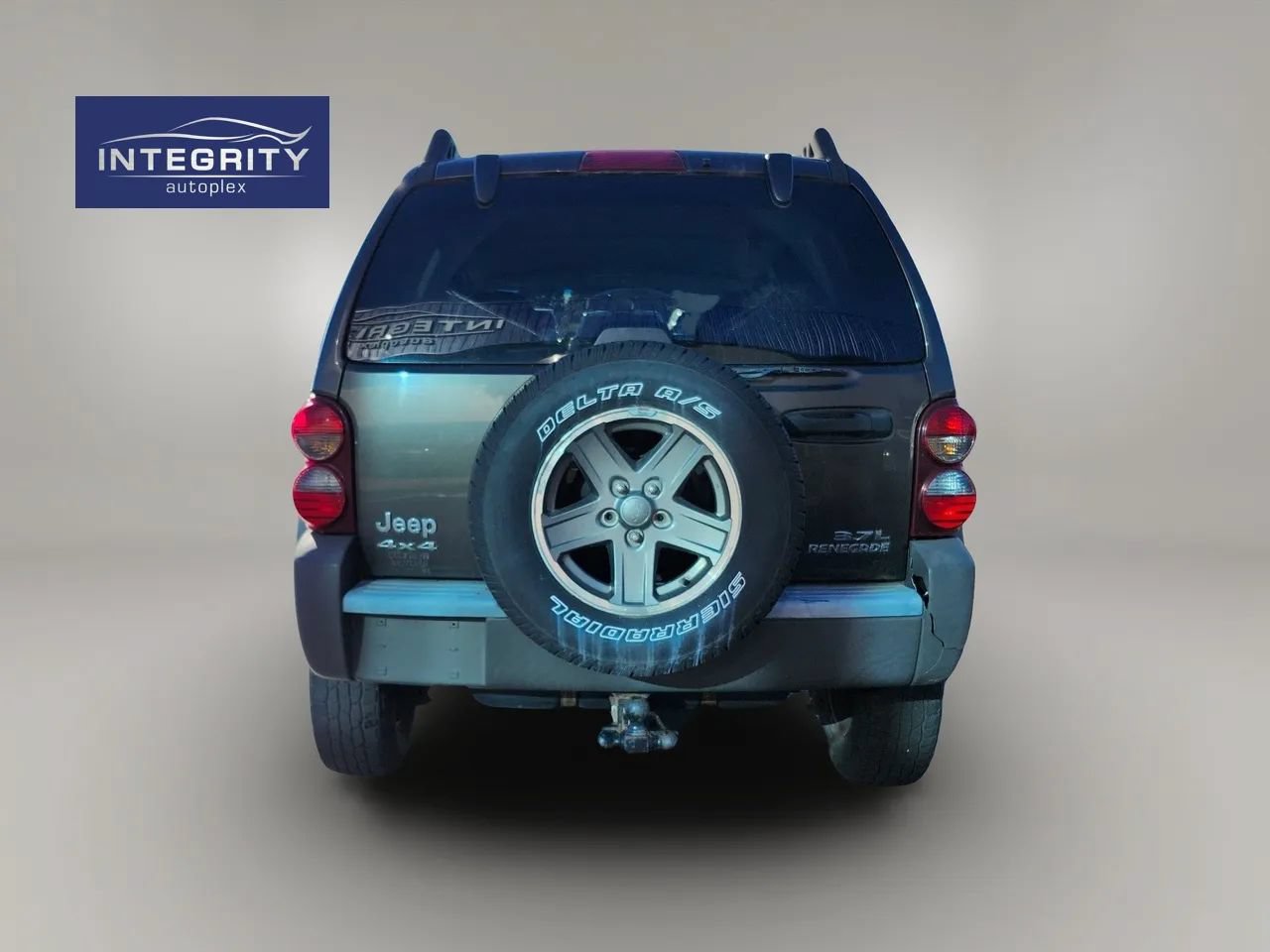 Used 2005 Jeep Liberty Renegade AWD/4WD image 3