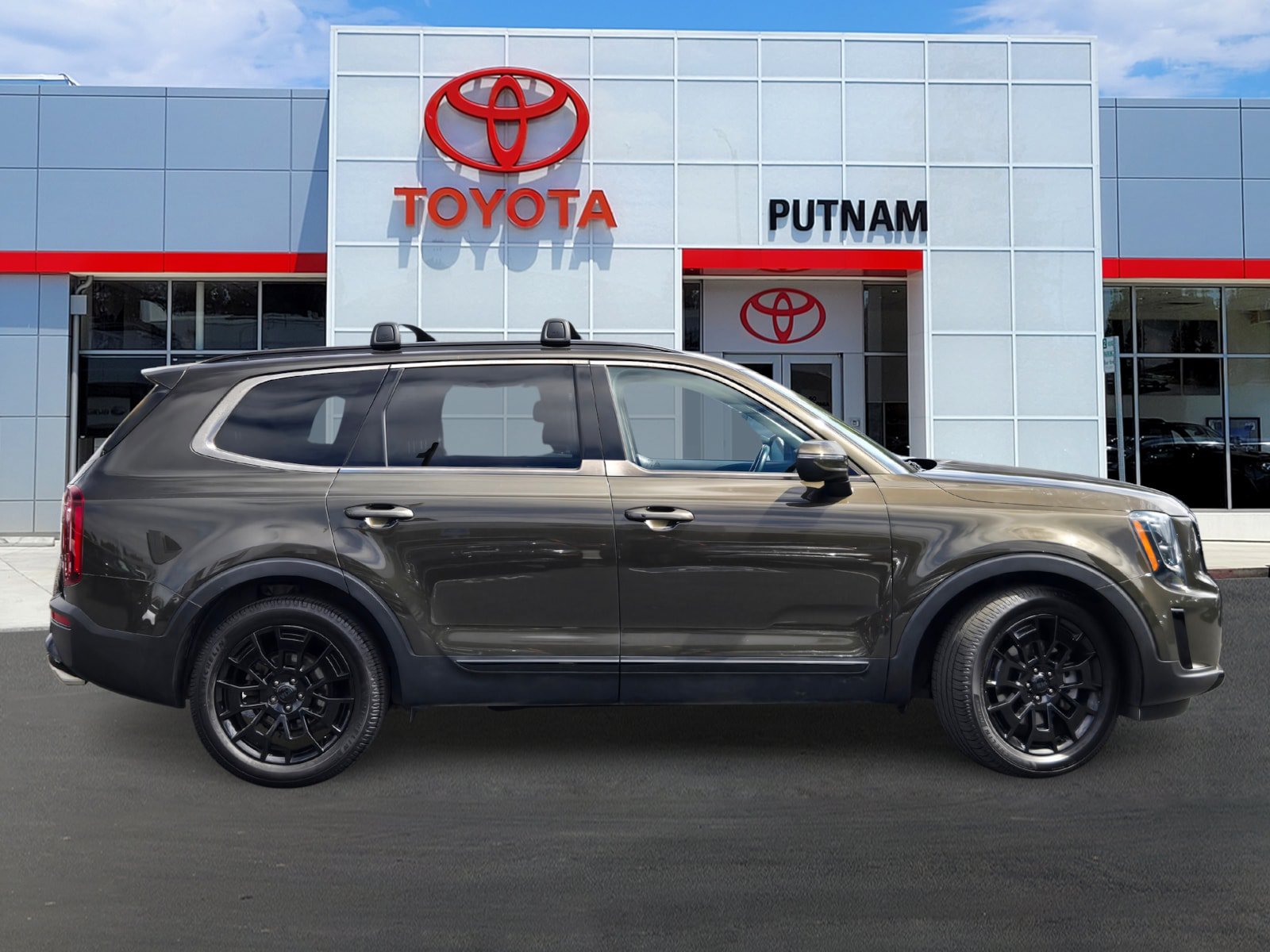 Used 2021 Kia Telluride EX w/ EX Premium Package AWD/4WD image 3