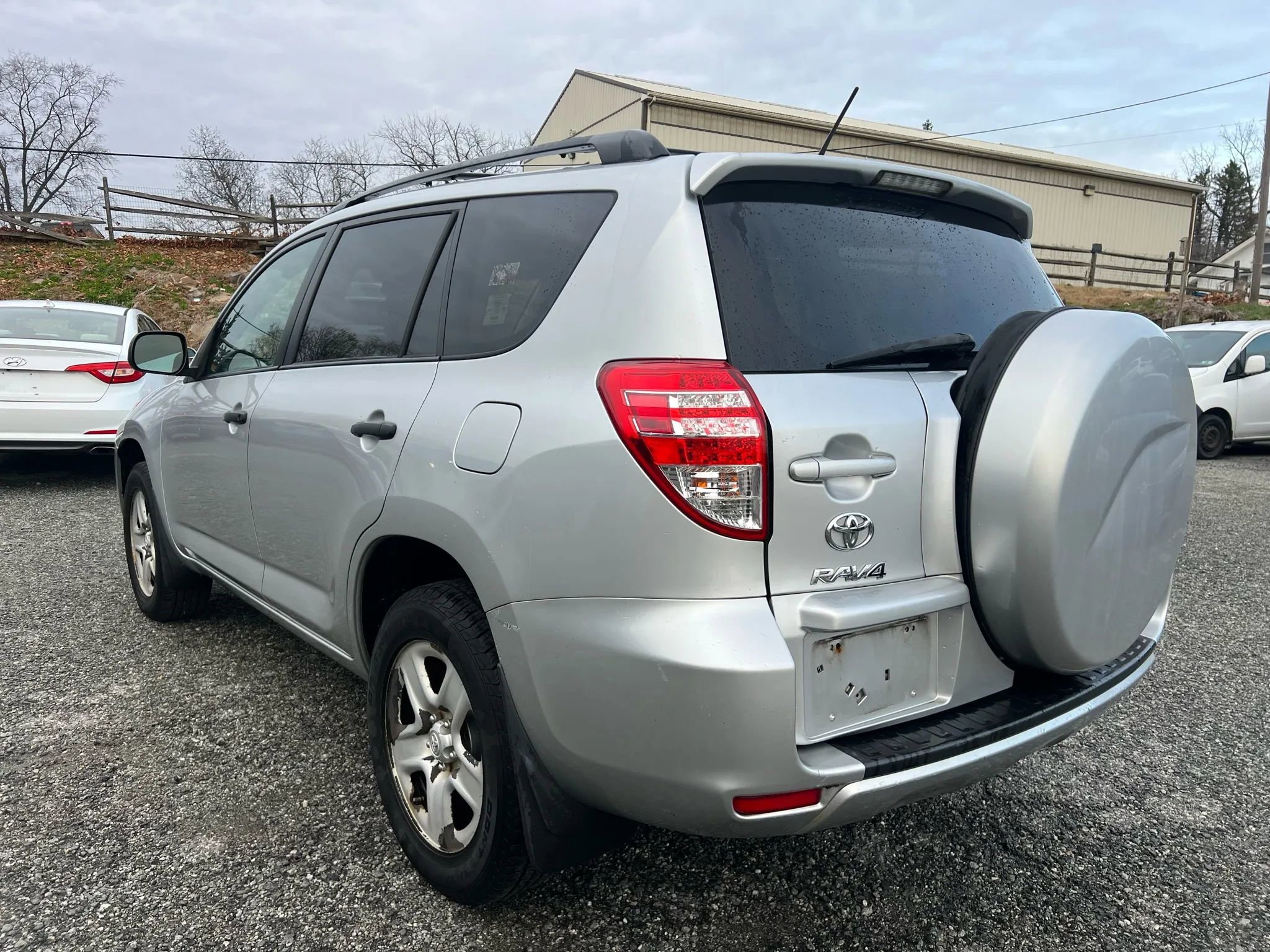 Used 2011 Toyota RAV4 4WD image 7