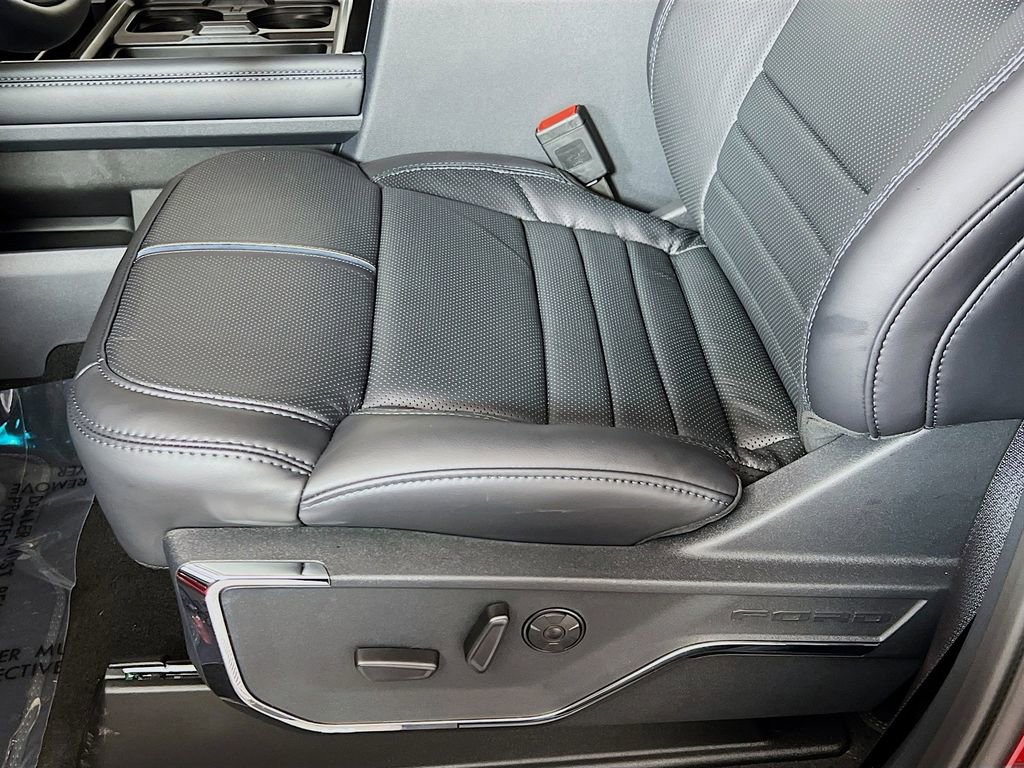 New 2026 Ford F350 Platinum w/ Tremor Off-Road Package image 22