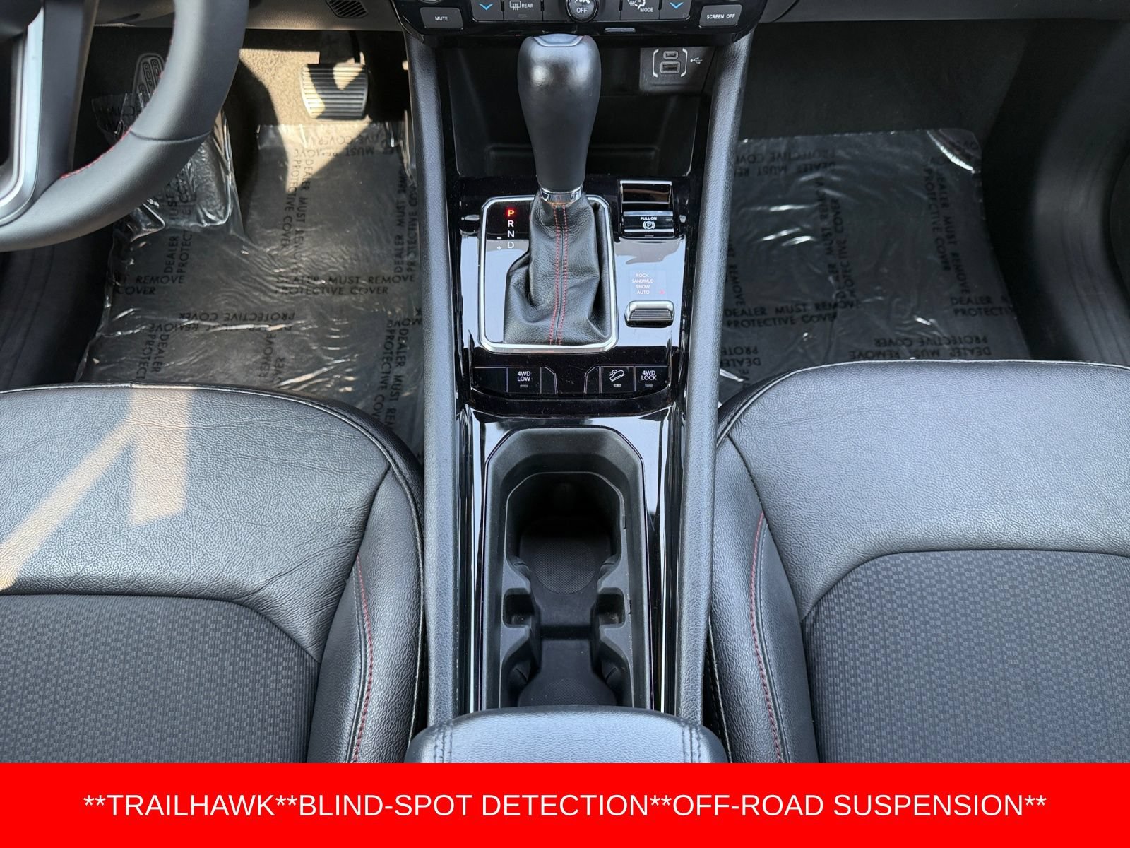 Used 2025 Jeep Compass Trailhawk AWD/4WD image 11