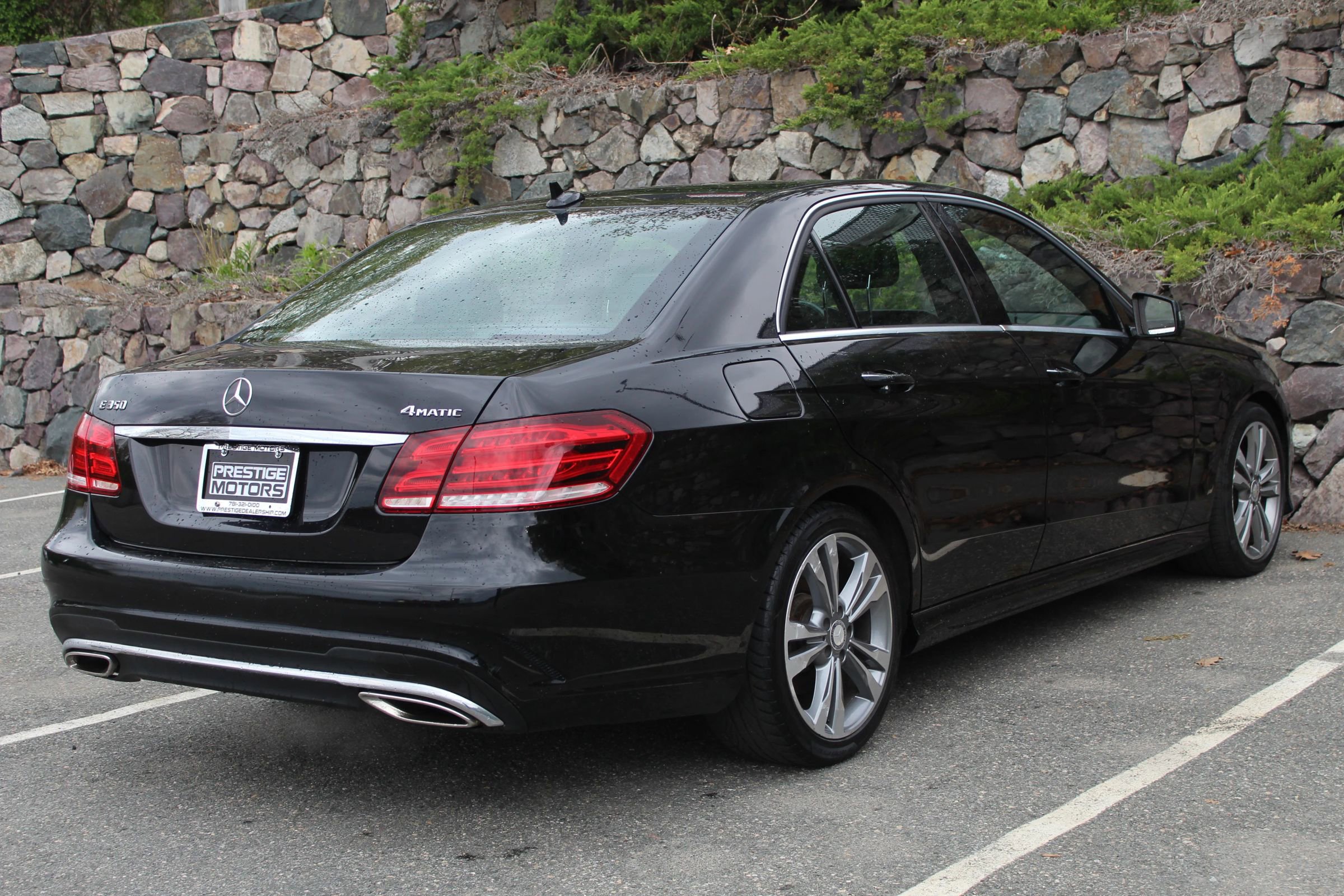 Used 2016 Mercedes-Benz E 350 4MATIC Sedan image 9