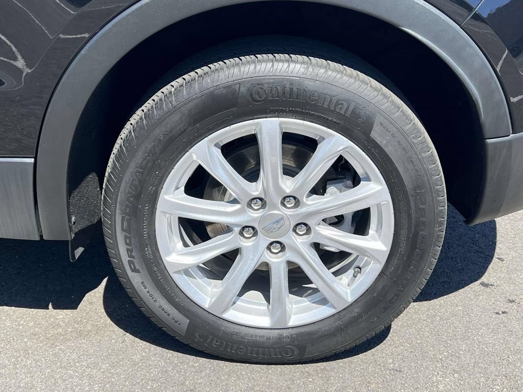 Used 2022 Cadillac XT4 Luxury w/ Cold Weather Package AWD/4WD image 10