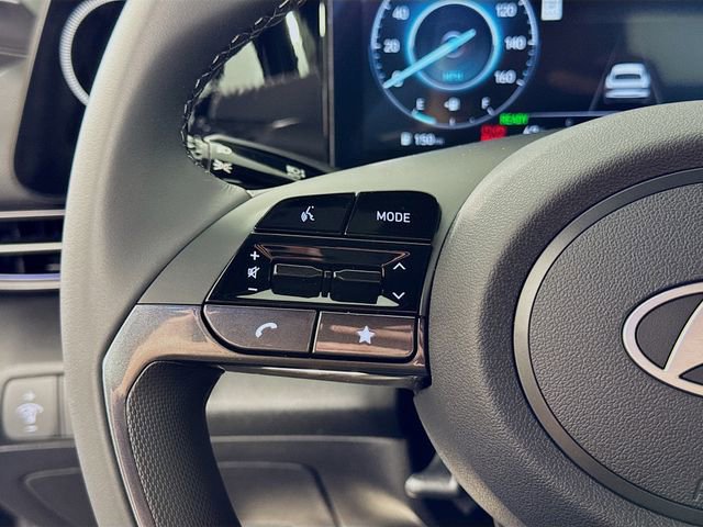 New 2025 Hyundai Elantra SEL image 15