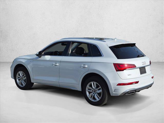 Certified 2023 Audi Q5 2.0T Premium w/ Convenience Package AWD/4WD image 8