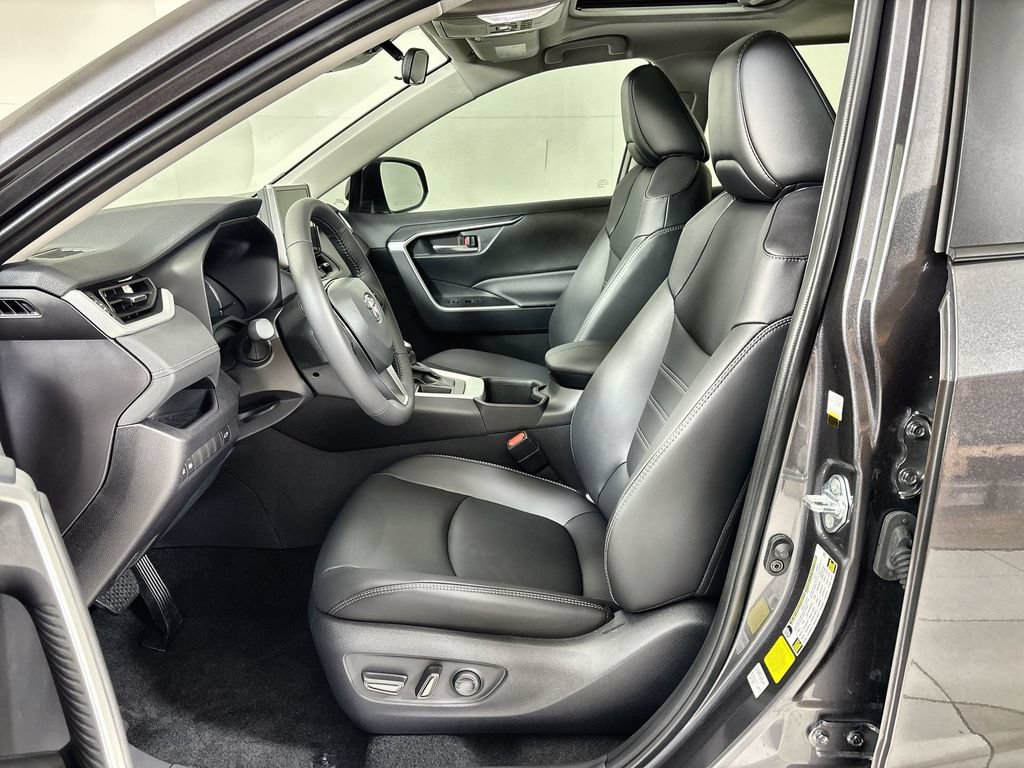 Used 2025 Toyota RAV4 XLE Premium FWD image 13