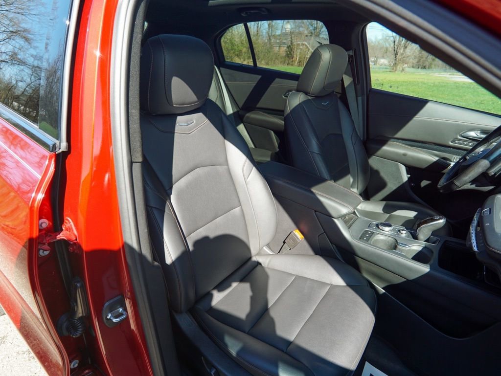 Used 2021 Cadillac XT4 Sport w/ Cold Weather Package image 28