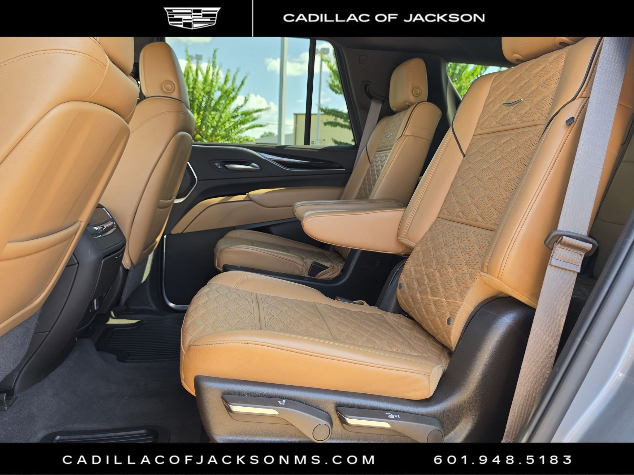 Used 2022 Cadillac Escalade Sport w/ Touring Package AWD/4WD image 17