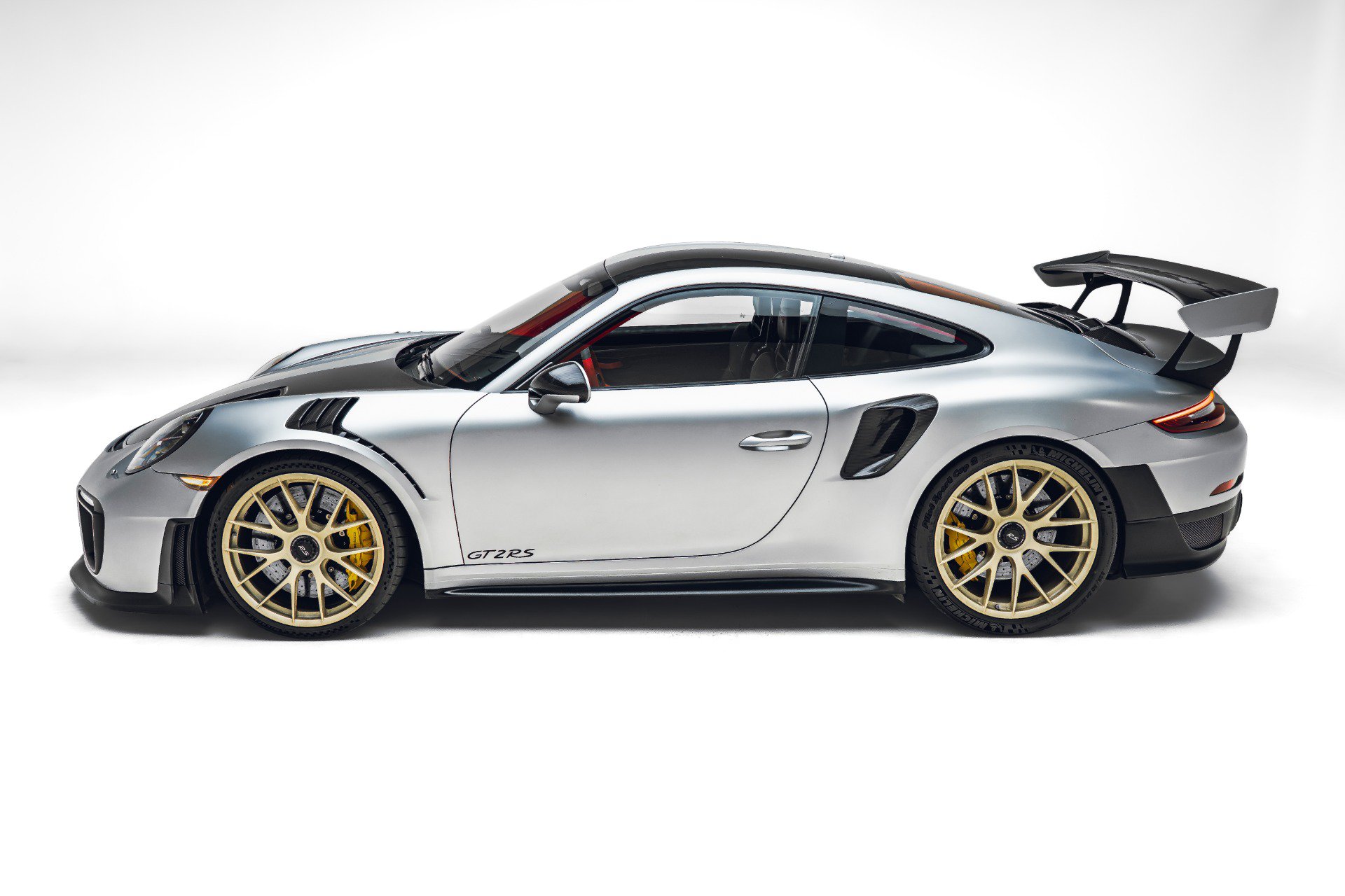 Used 2018 Porsche 911 GT2 RS RWD image 5