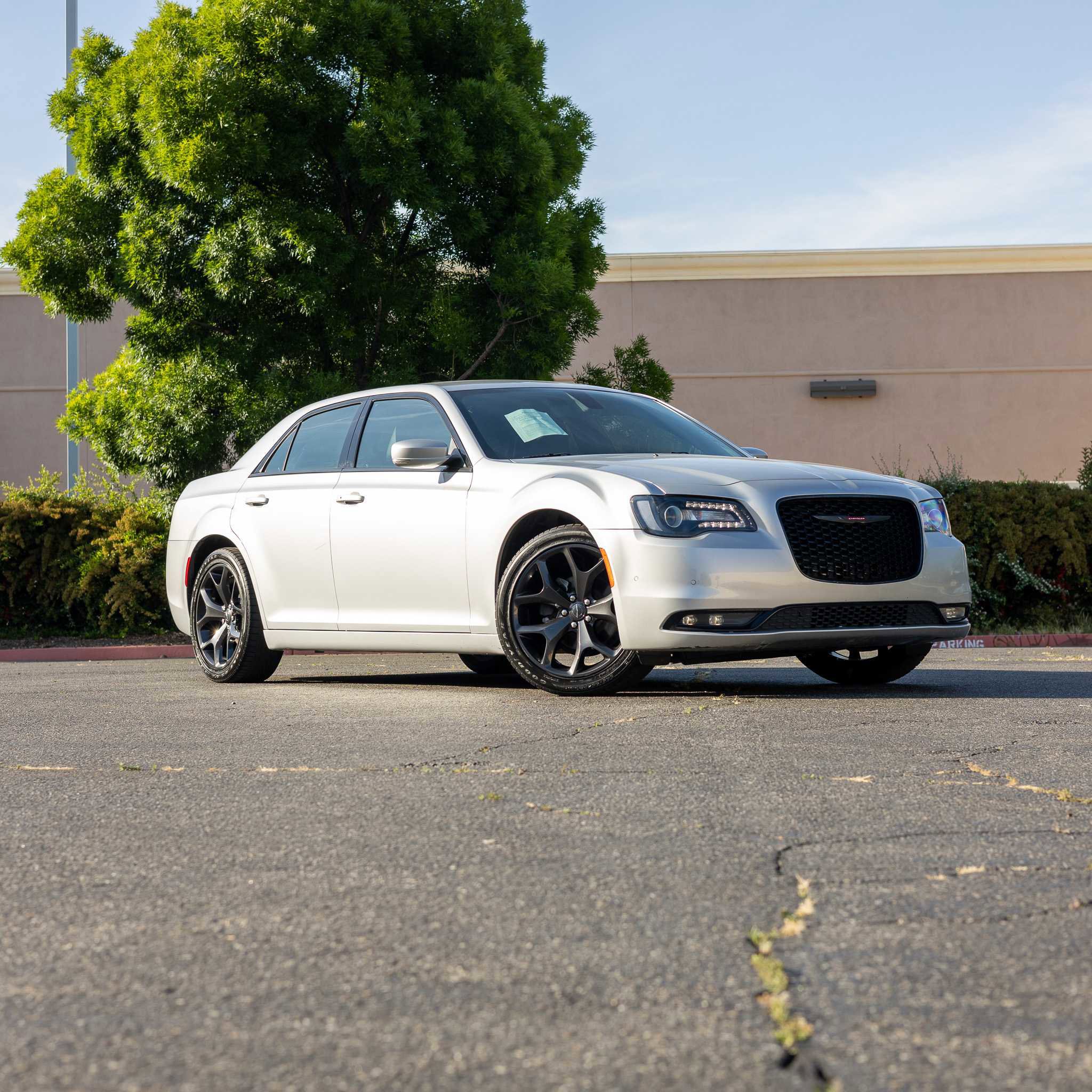 Used 2021 Chrysler 300 S image 1
