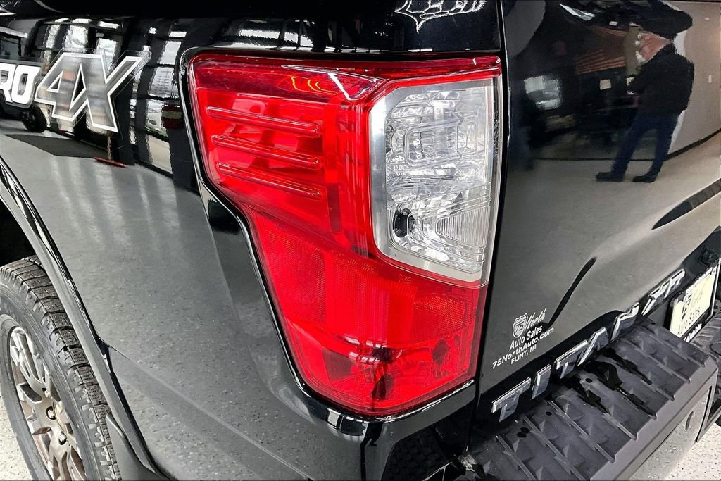 Used 2018 Nissan Titan PRO-4X image 23