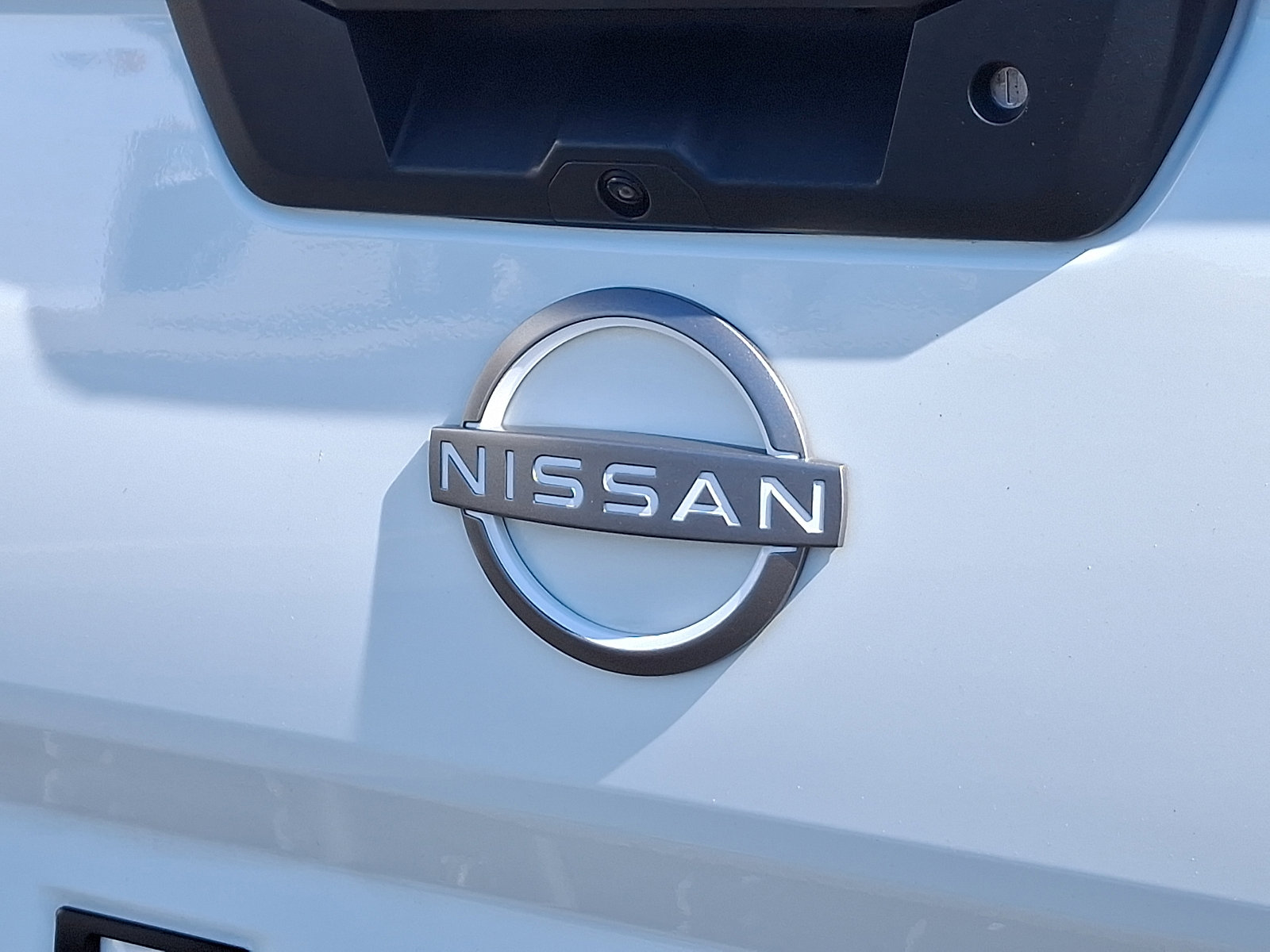 Used 2025 Nissan Frontier SV image 30