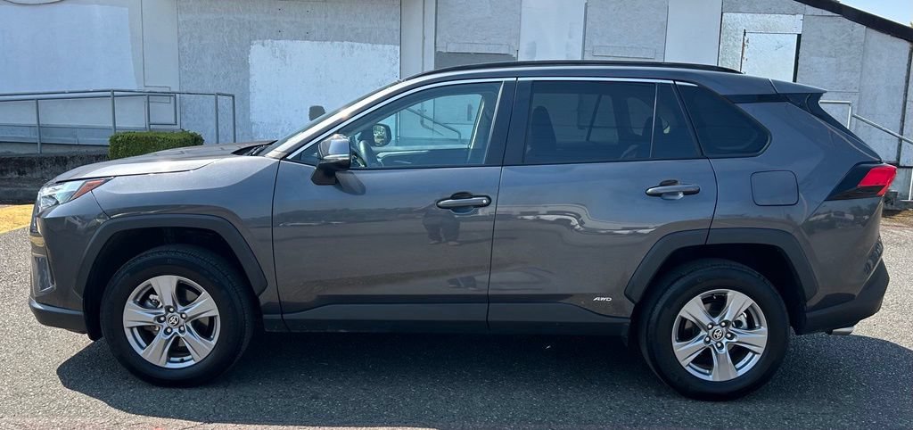 Certified 2025 Toyota RAV4 XLE w/ Convenience Package AWD/4WD image 8