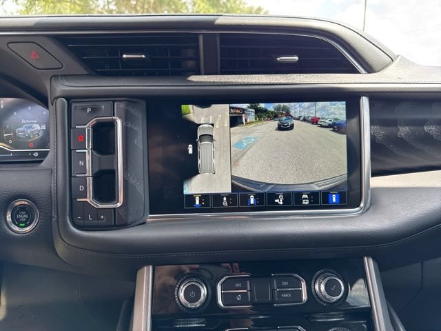 Used 2023 GMC Yukon XL Denali AWD/4WD image 31