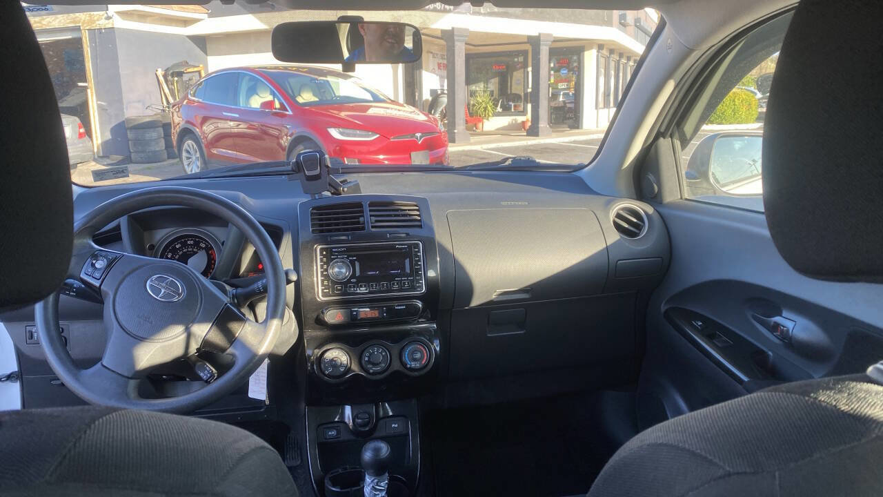 Used 2008 Scion xD image 11