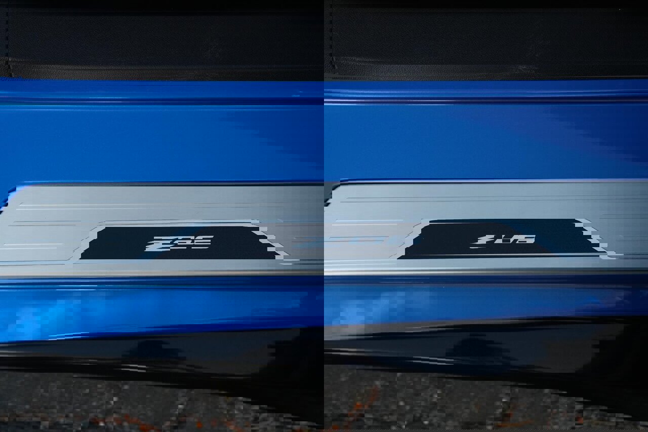 Used 2025 Chevrolet Corvette Z06 image 35