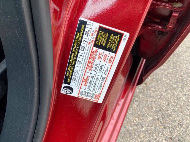 Used 2025 Nissan Versa SR FWD image 27