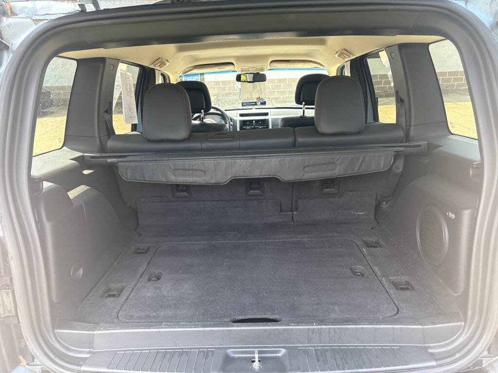Used 2012 Jeep Liberty Arctic AWD/4WD image 14