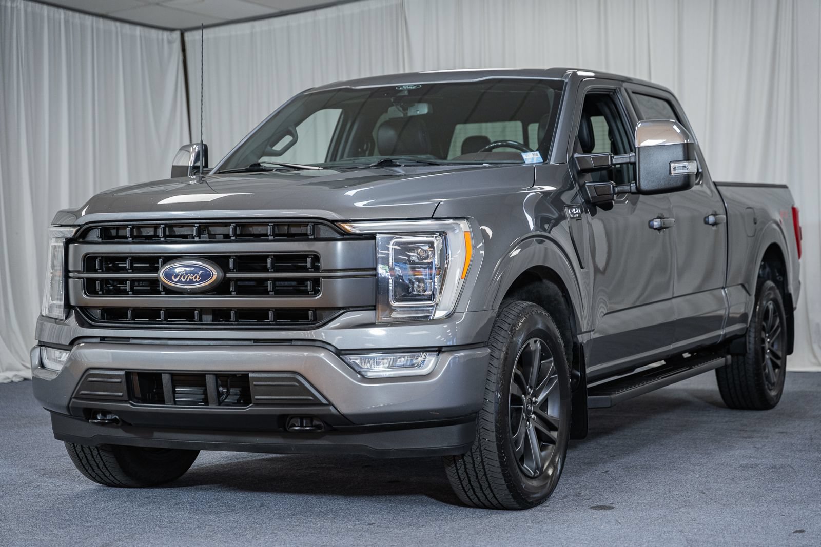 Used 2021 Ford F150 Lariat w/ Equipment Group 502A High AWD/4WD image 3