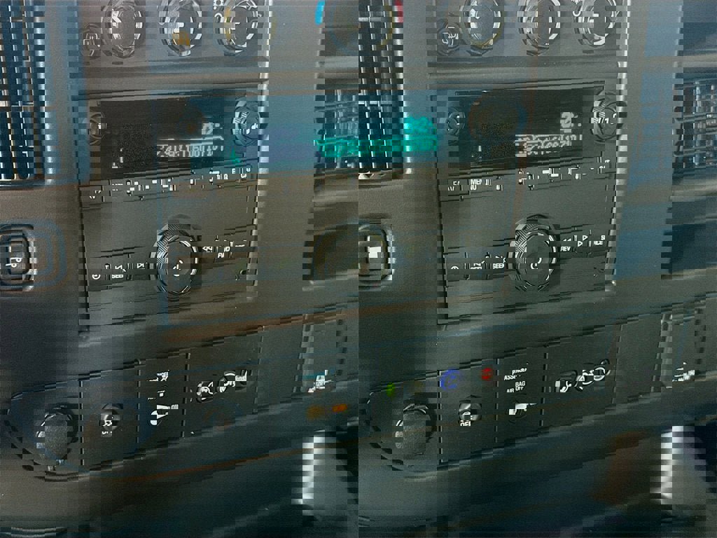 New 2025 GMC Savana 2500 w/ Driver Convenience Package image 9