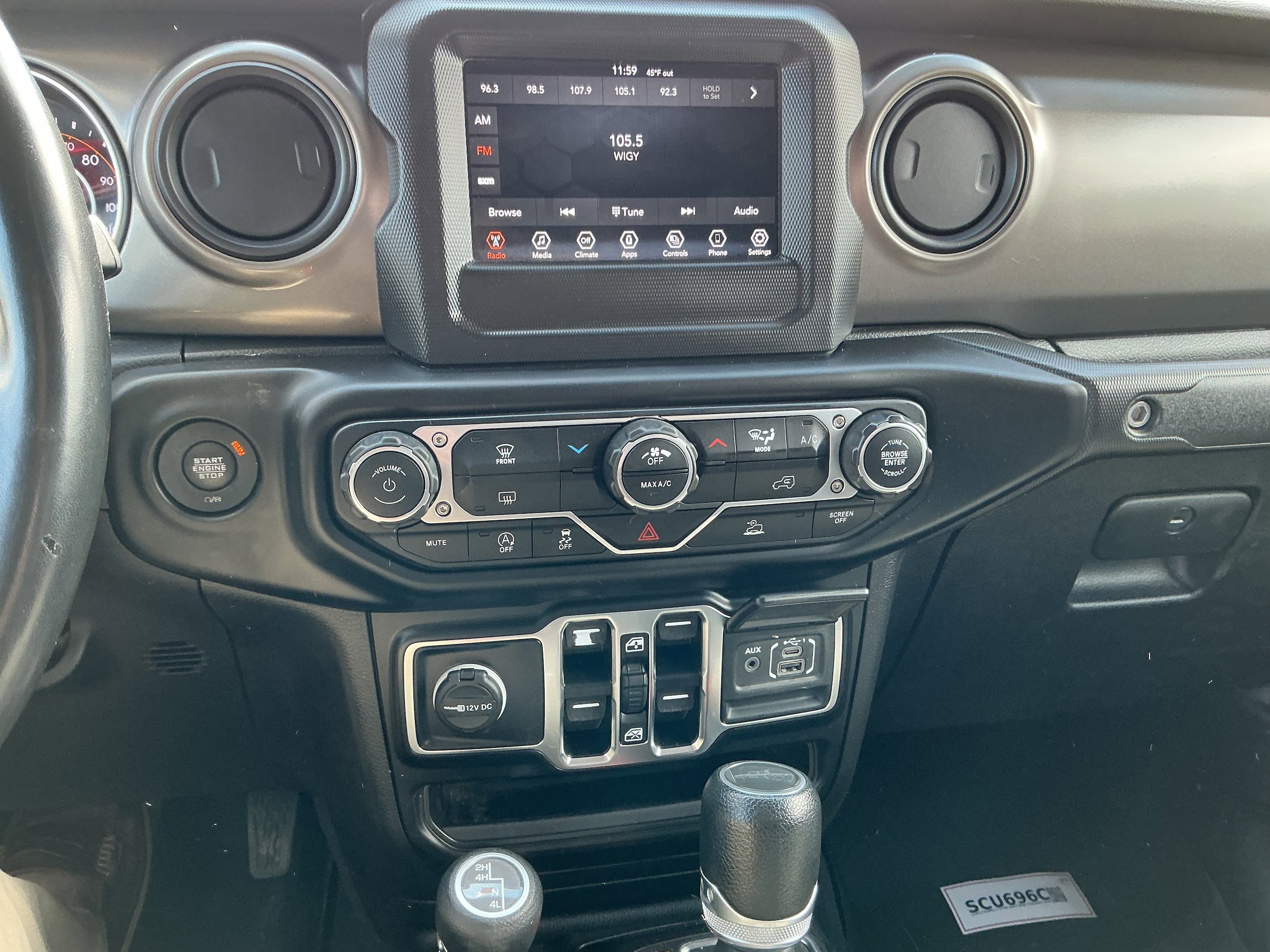 Used 2022 Jeep Gladiator Sport AWD/4WD image 7