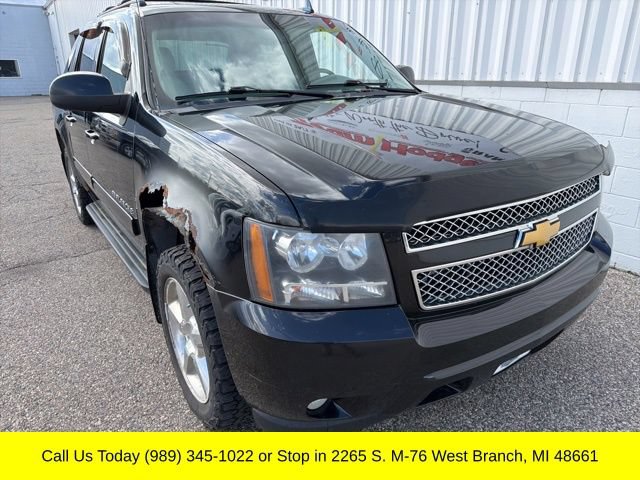 Used 2013 Chevrolet Avalanche LT AWD/4WD image 2