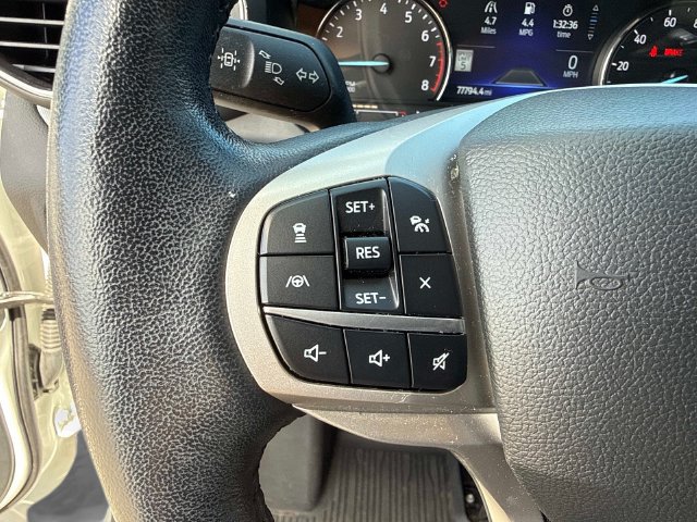 Certified 2022 Ford Explorer XLT w/ Equipment Group 202A RWD image 32