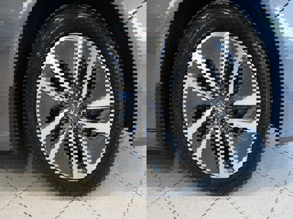 Certified 2019 Honda Accord EX-L image 9