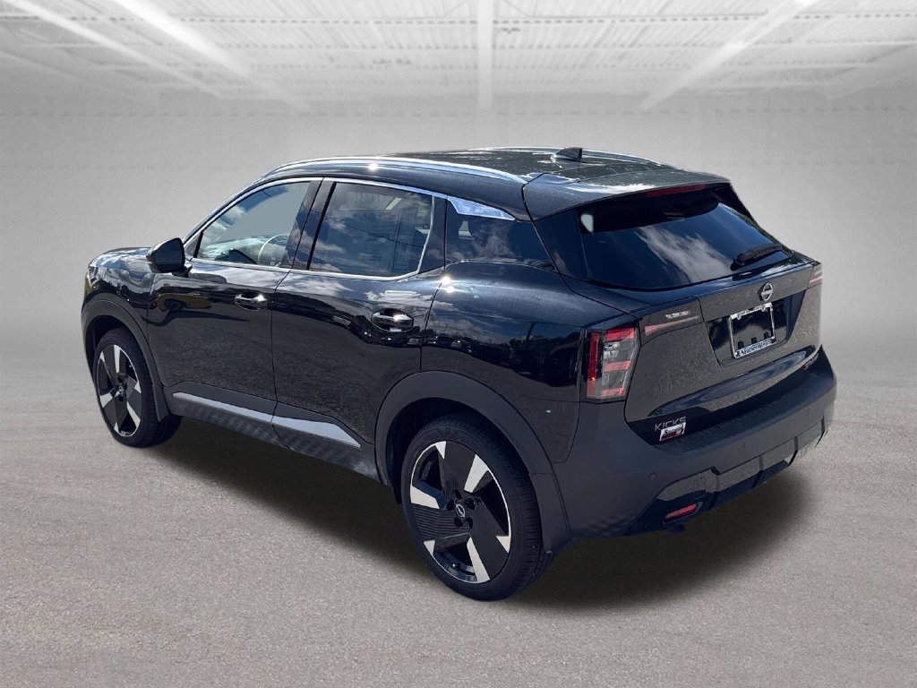 Certified 2025 Nissan Kicks SR AWD/4WD image 3