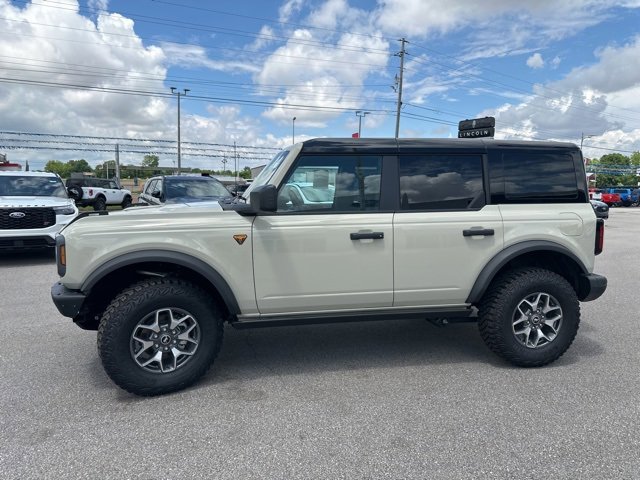 New 2025 Ford Bronco Badlands image 34