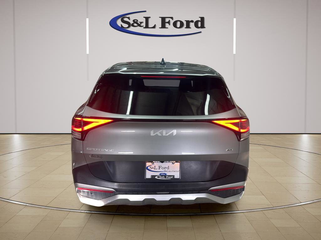 Used 2025 Kia Sportage LX image 6