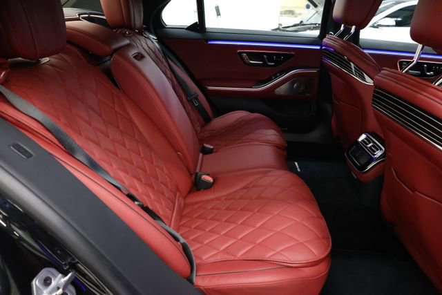 Used 2025 Mercedes-Benz S 580 4MATIC Sedan image 96