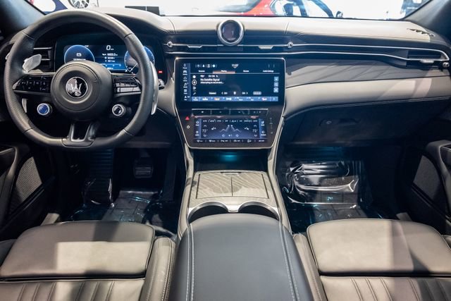 New 2025 Maserati Grecale Modena AWD/4WD image 24