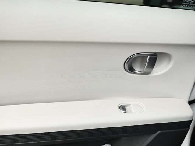 Used 2024 Hyundai Ioniq 5 SEL RWD image 23