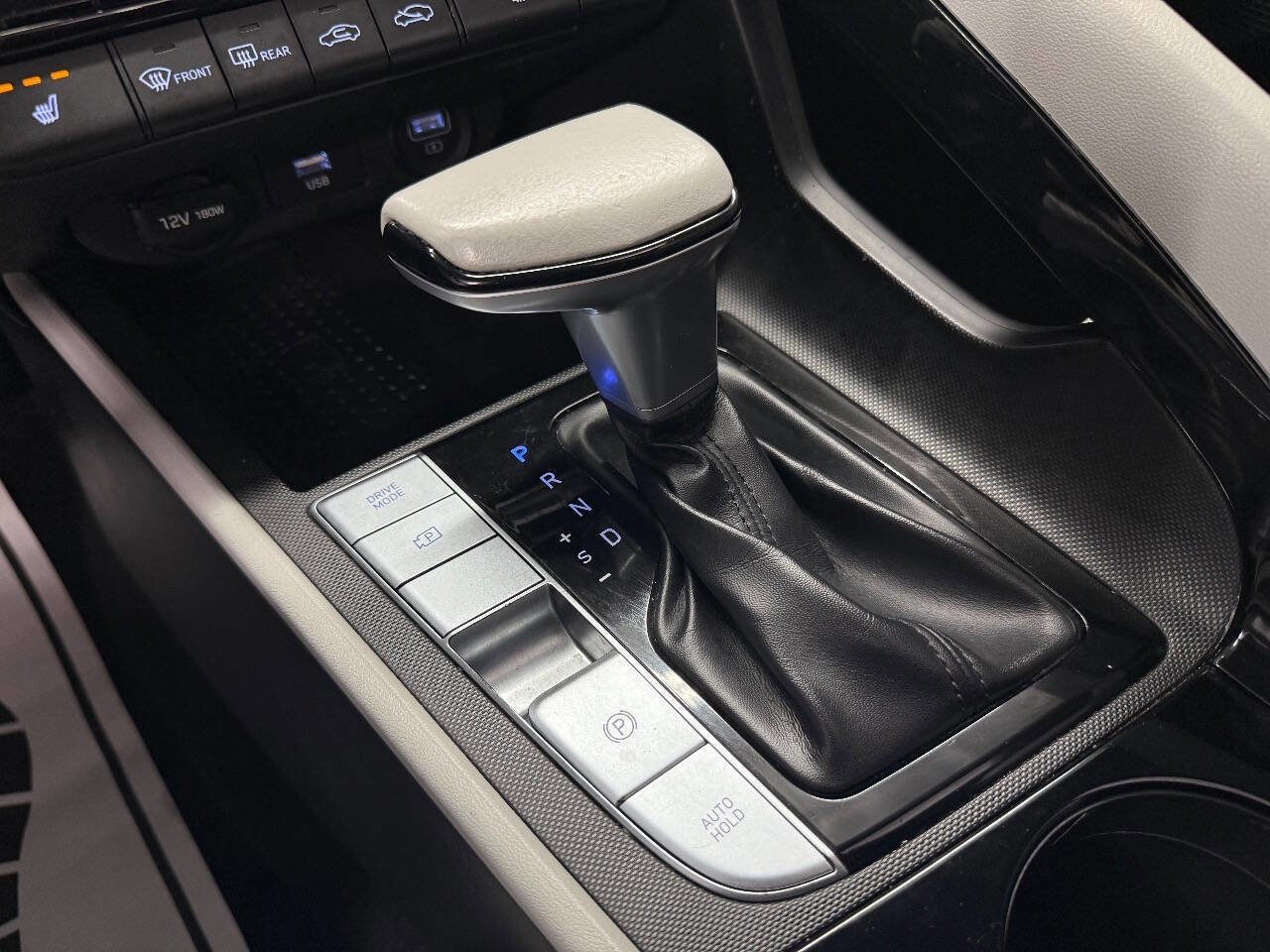 Used 2021 Hyundai Elantra Limited image 27