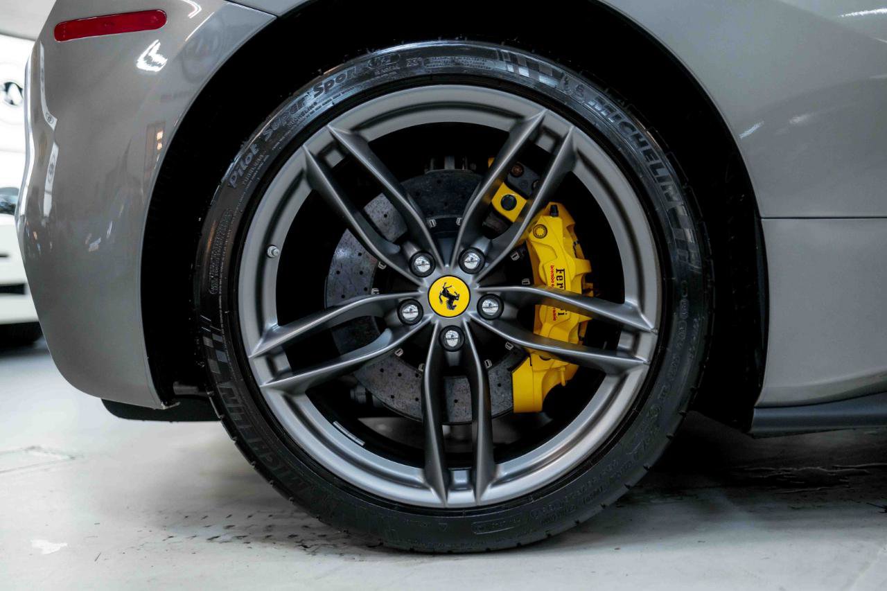 Used 2018 Ferrari 488 Spider image 39