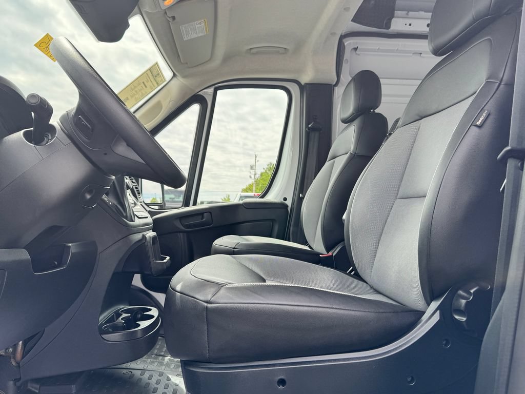 Used 2025 RAM ProMaster 3500 w/ Convenience Group FWD image 17