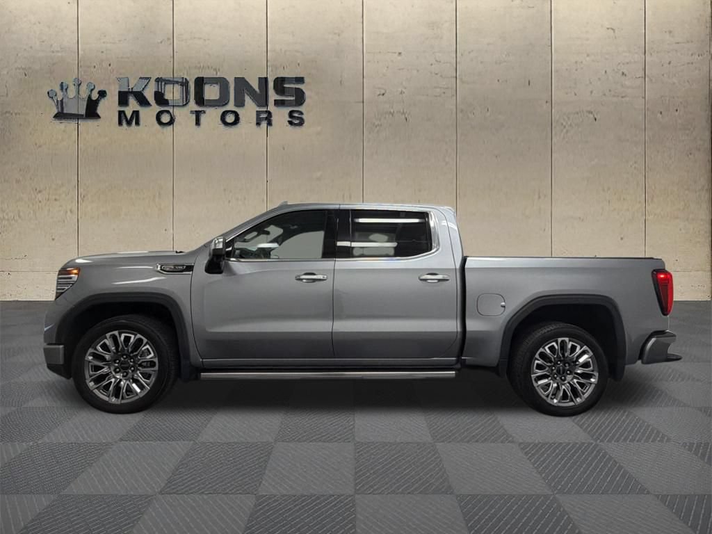 Used 2023 GMC Sierra 1500 Denali w/ Technology Package AWD/4WD image 4