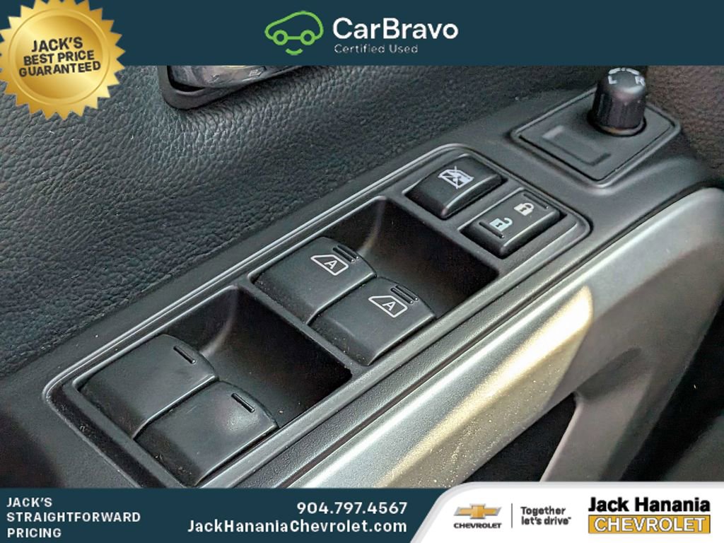 Used 2020 Nissan Titan SV w/ SV Convenience Package AWD/4WD image 23