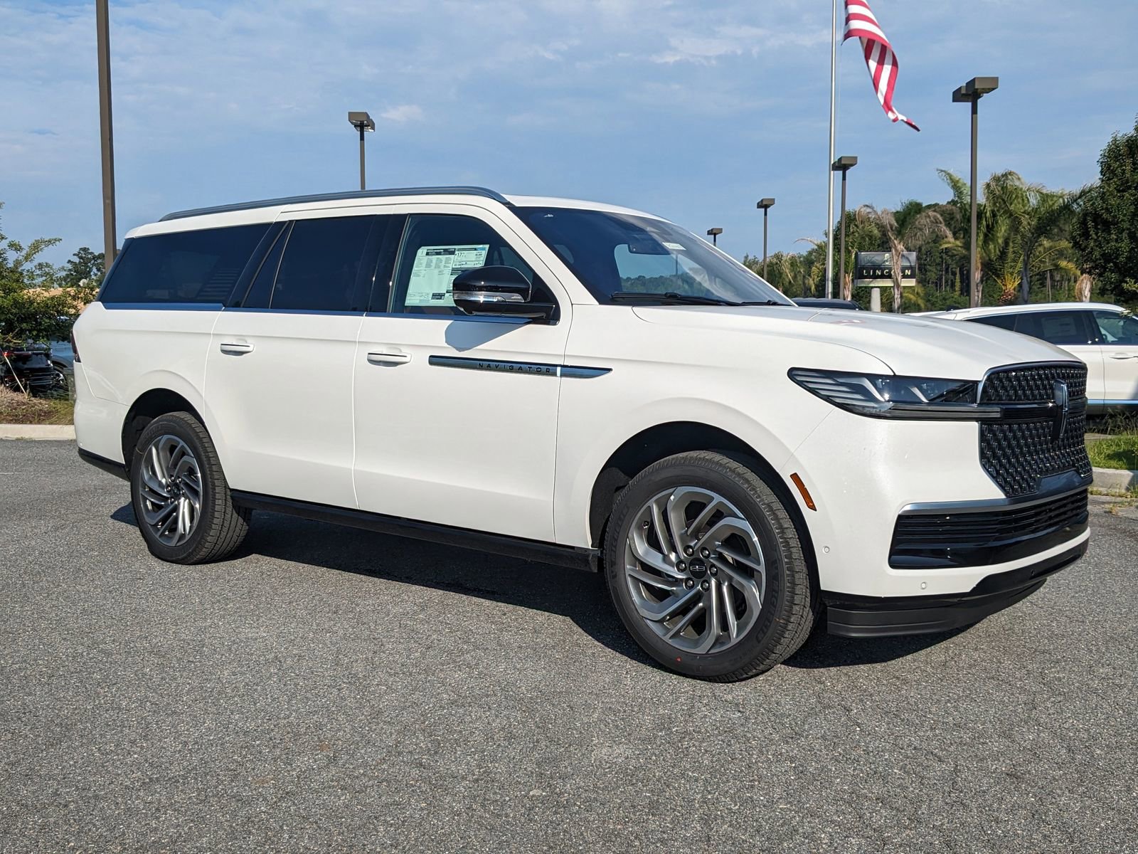 New 2025 Lincoln Navigator L Reserve video 3