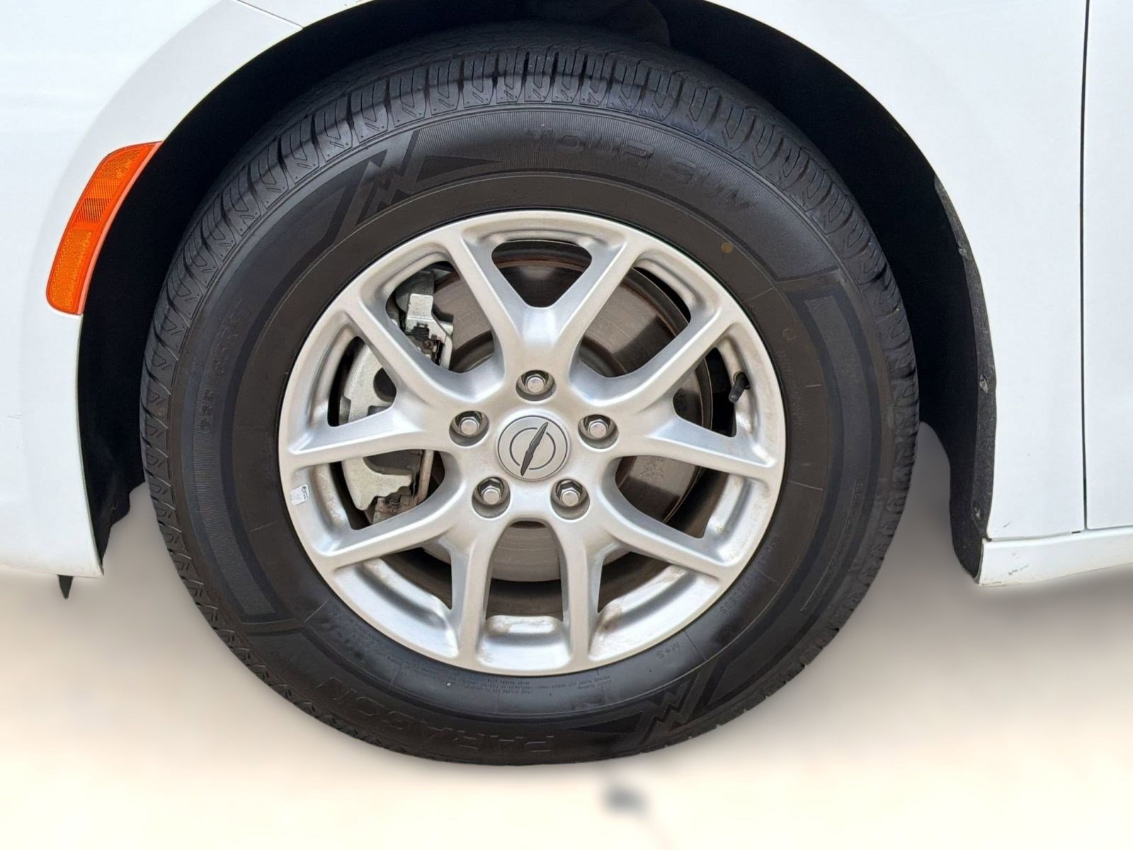 Used 2024 Chrysler Pacifica Touring-L image 12