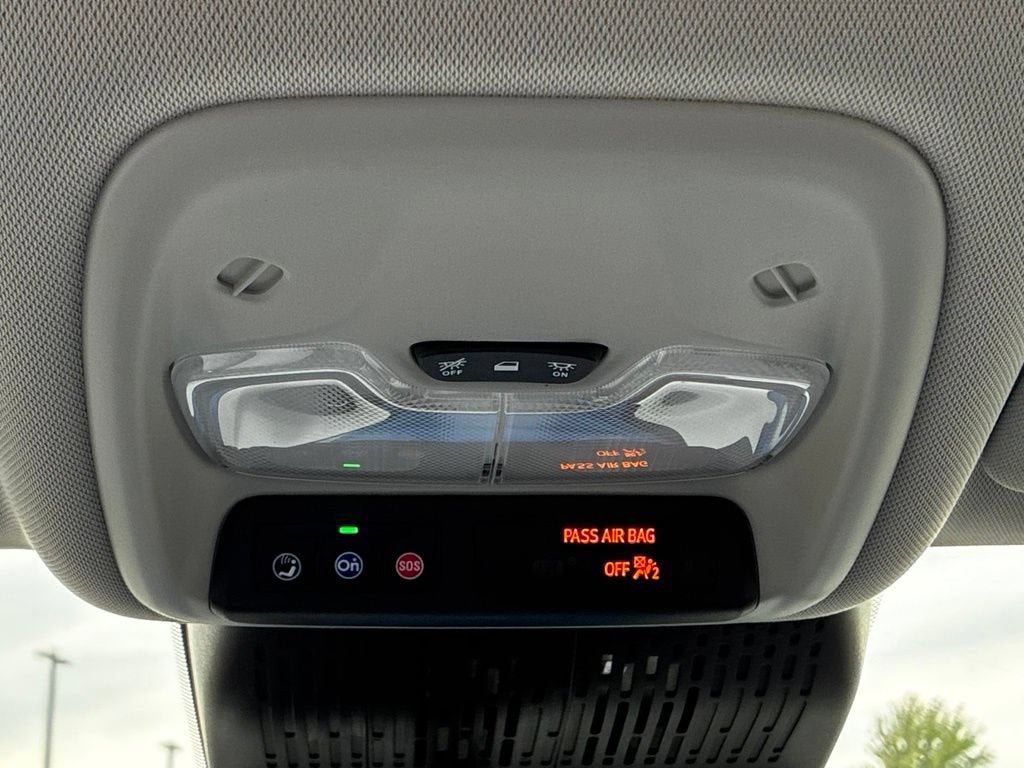 New 2027 Chevrolet Bolt LT w/ Comfort Package FWD image 23