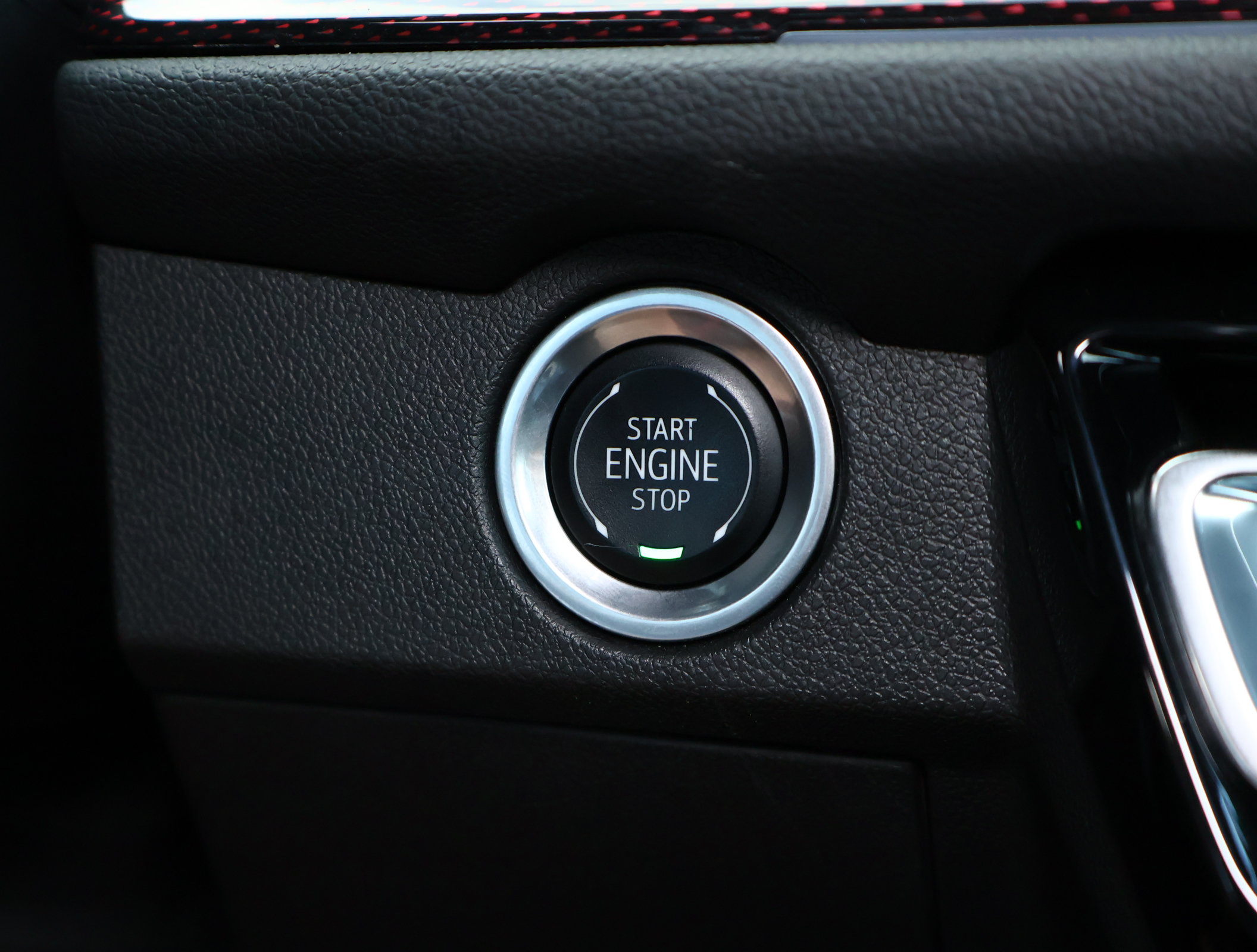 Certified 2024 Chevrolet Traverse RS AWD/4WD image 19