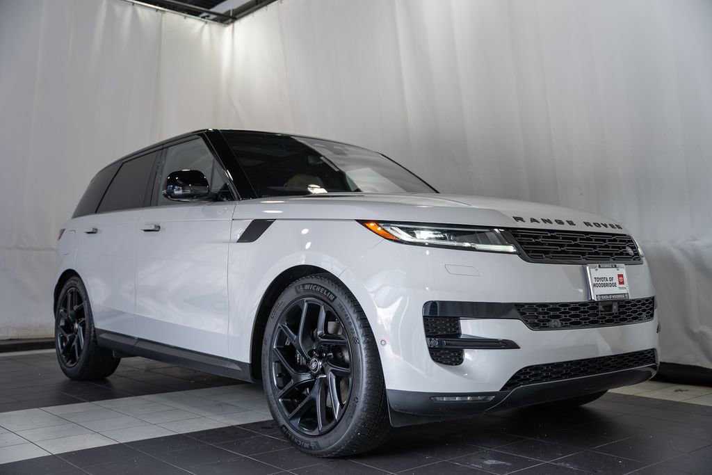 Used 2023 Land Rover Range Rover Sport SE image 1