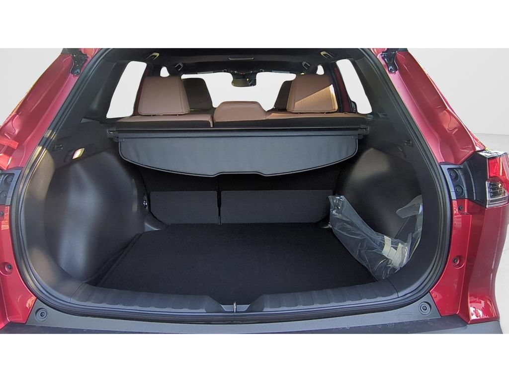 Used 2026 Toyota Corolla Cross XLE w/ Convenience Package FWD image 9