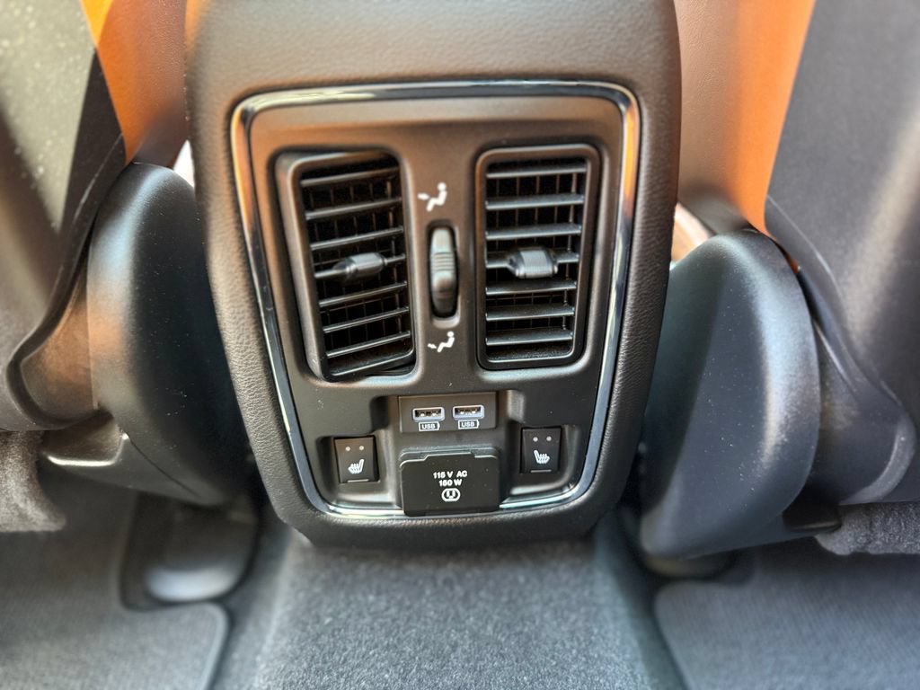 Used 2021 Jeep Grand Cherokee SRT AWD/4WD image 30