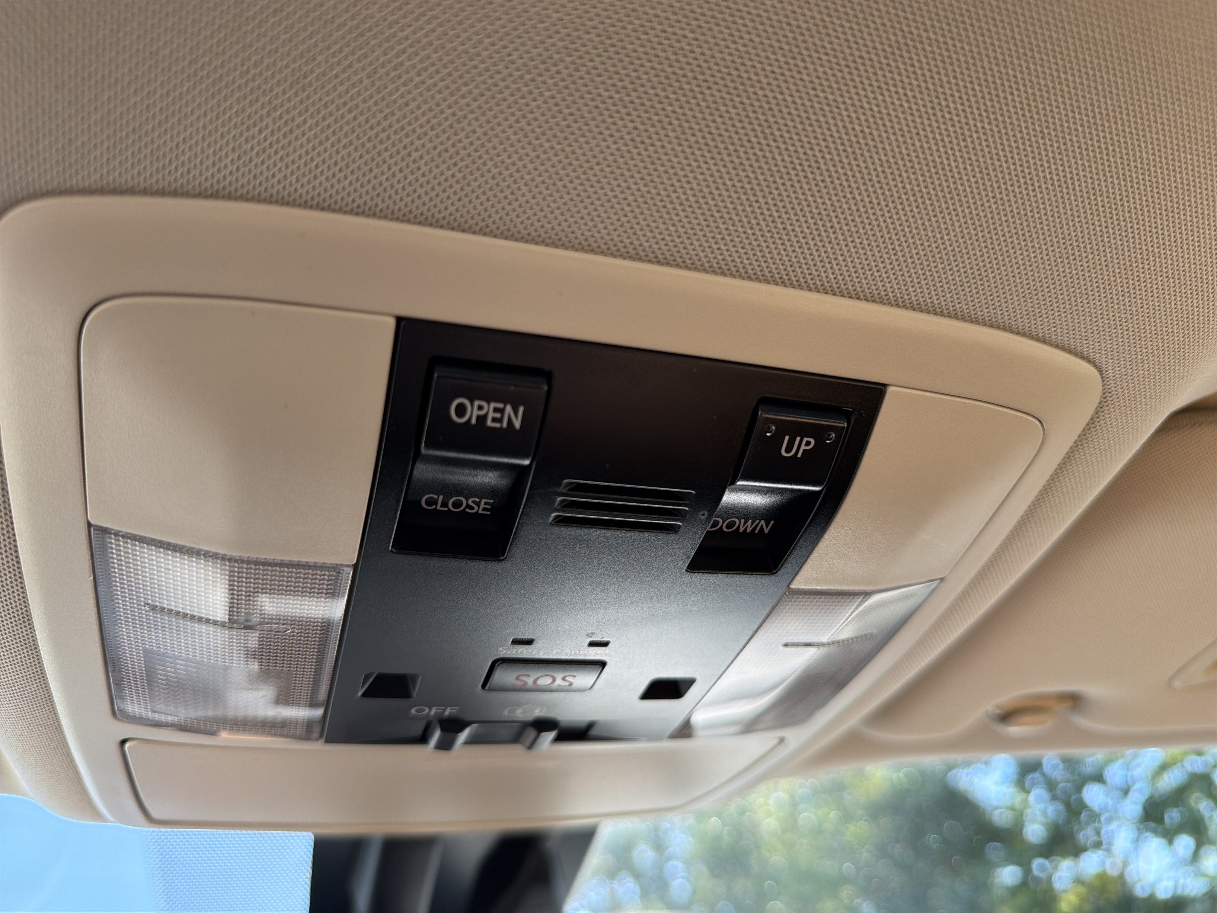 Used 2014 Lexus CT 200h FWD image 19