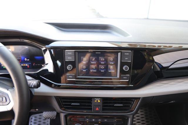 Used 2023 Volkswagen Taos S image 17