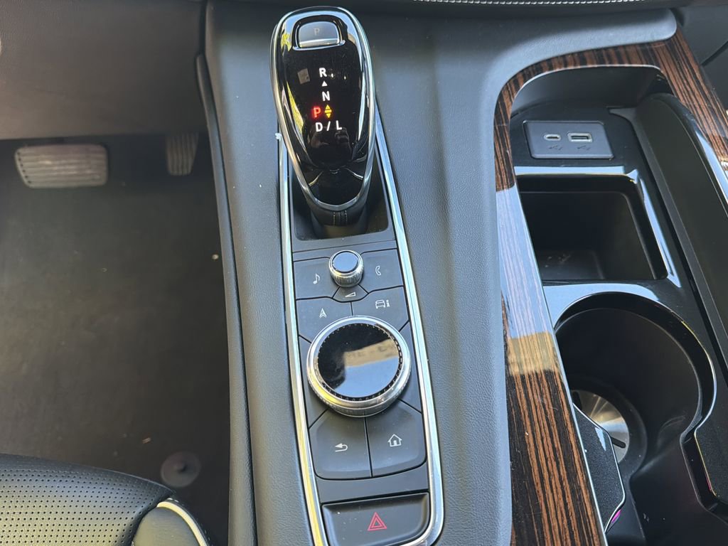 Certified 2021 Cadillac Escalade ESV Premium Luxury image 35