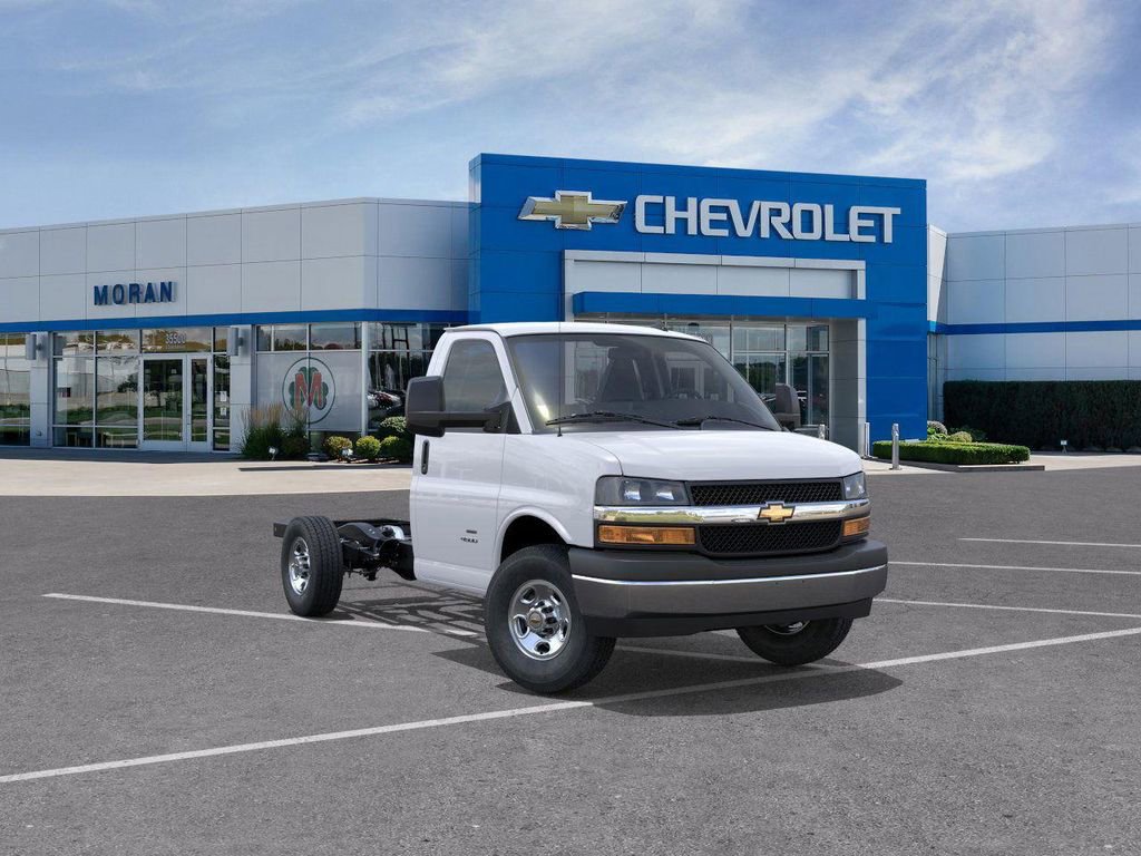 New 2025 Chevrolet Express 3500 w/ Power Convenience Package